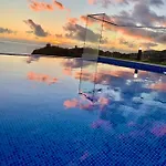 Madeira Sea Sunshine With Heated Pool Apartamento *