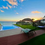 Madeira Sea Sunshine With Heated Pool Apartamento