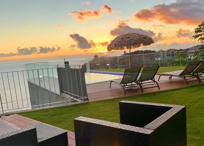 Madeira Sea Sunshine With Heated Pool アパート *